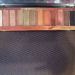 Charlotte Tilbury Smokey Eyes Are Forever palette